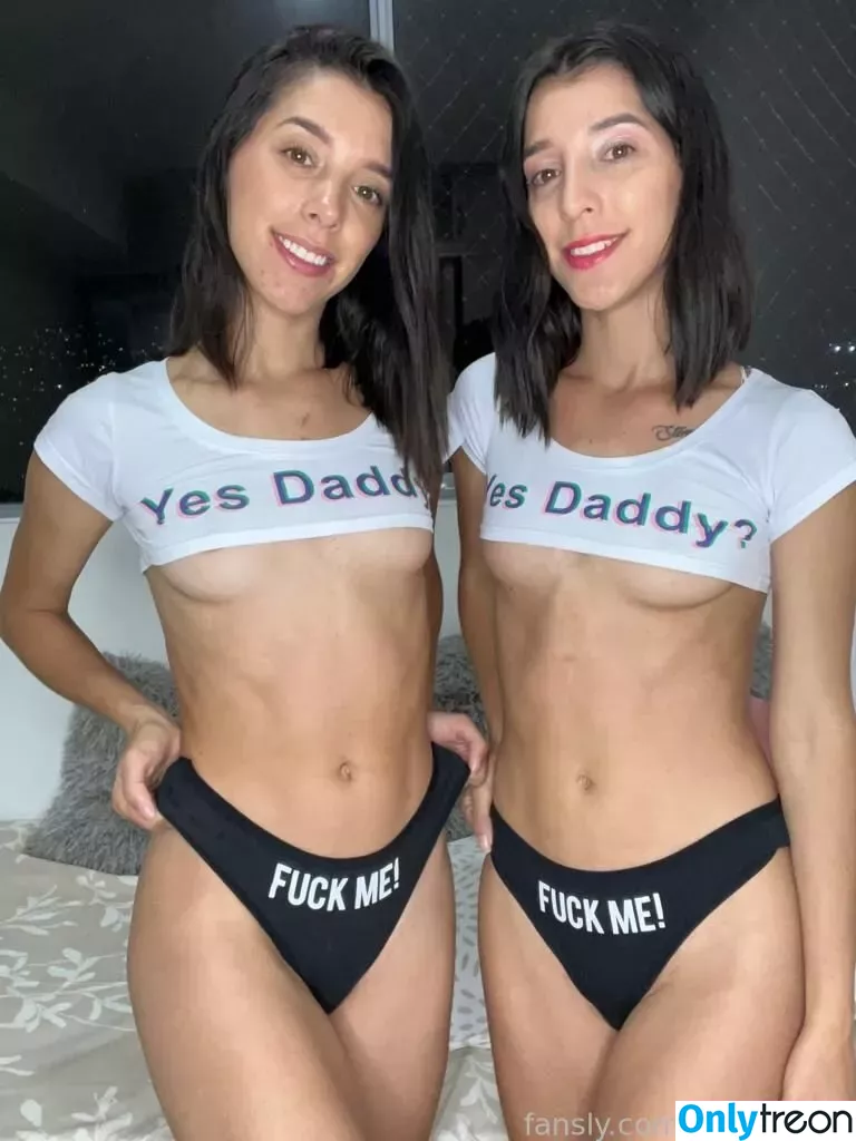 friskytwins nude photo #0063 (friskytwinss)