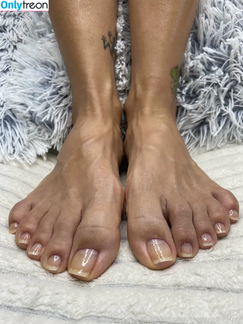 froggeefeetfree nude photo #0102 (froggeefeetfree)