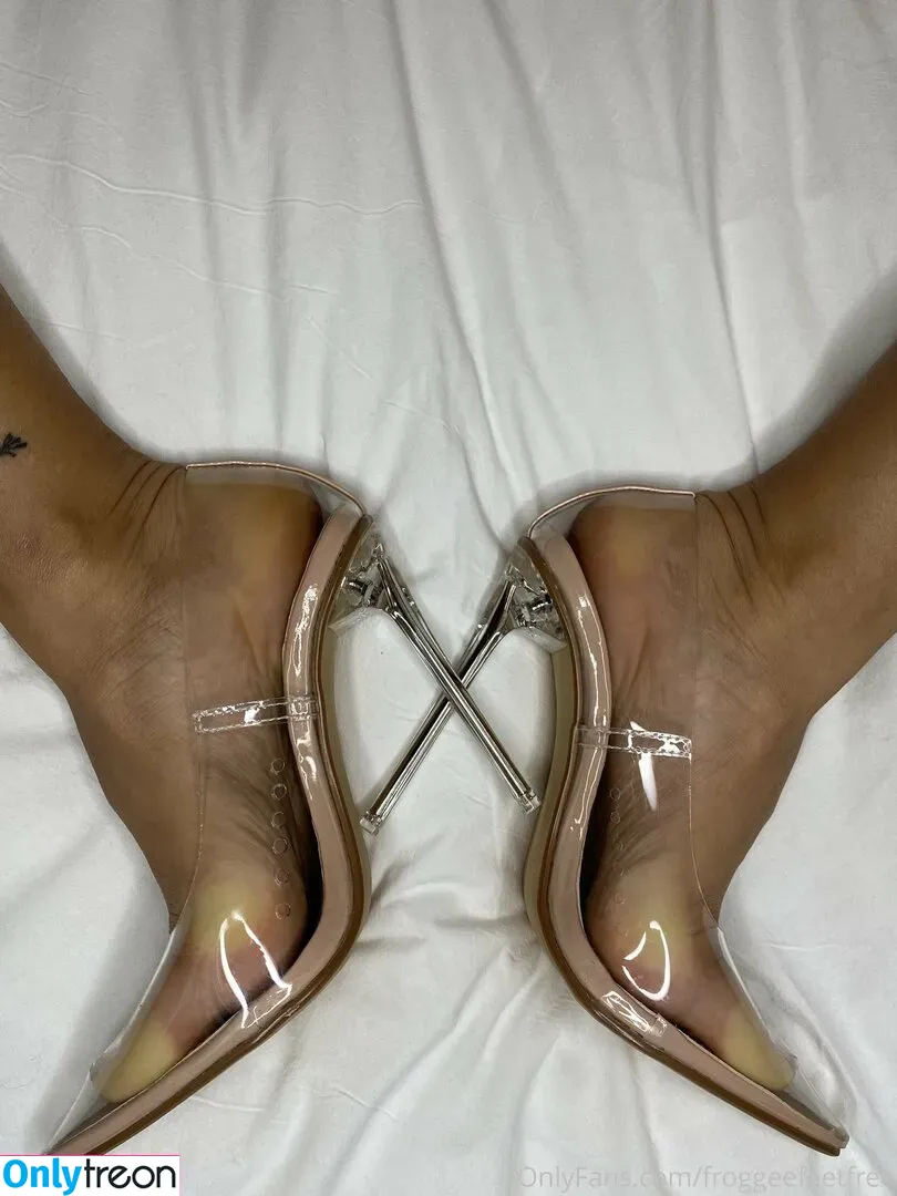 froggeefeetfree nude photo #0112 (froggeefeetfree)