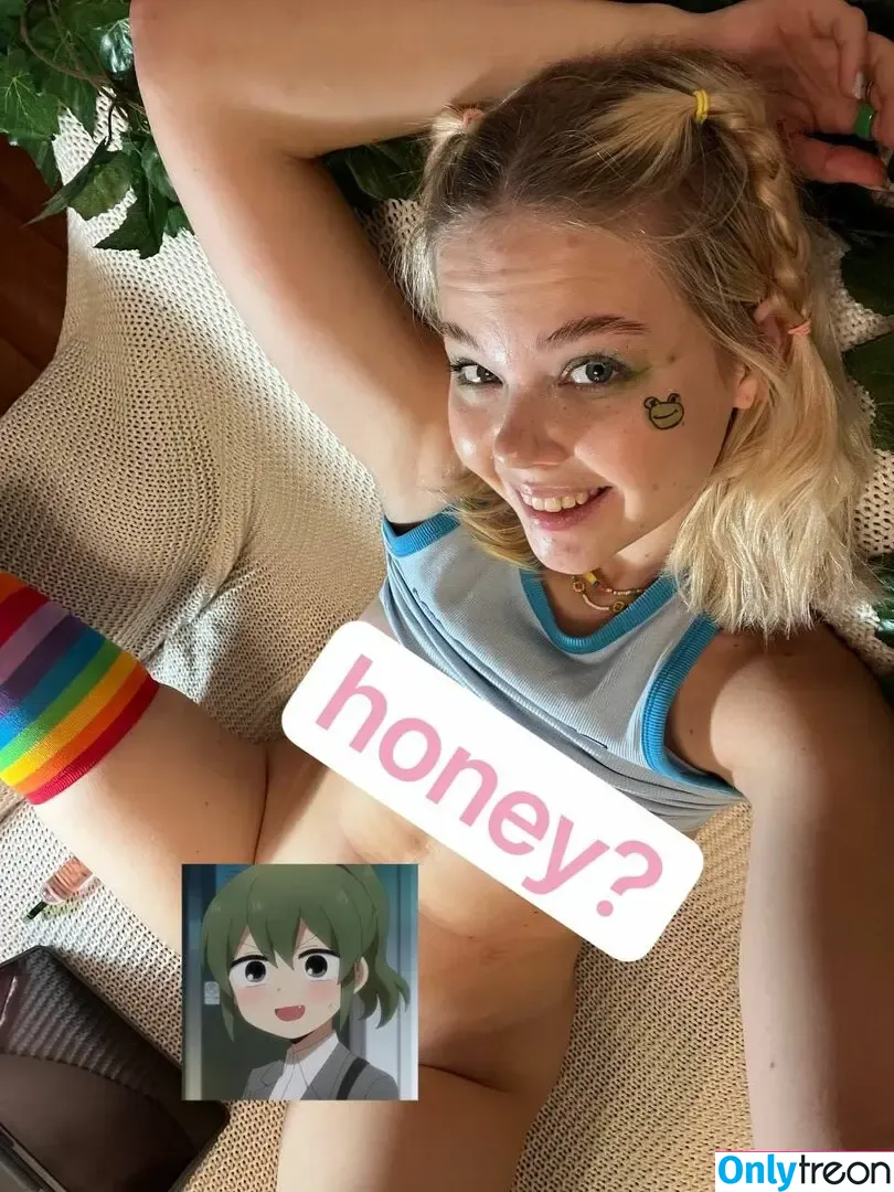 froggggy nude photo #0036 (froggytheband)