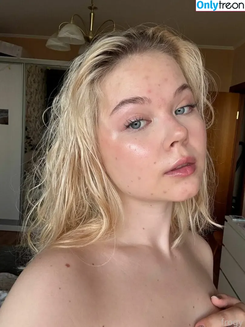 froggggy nude photo #0099 (froggytheband)