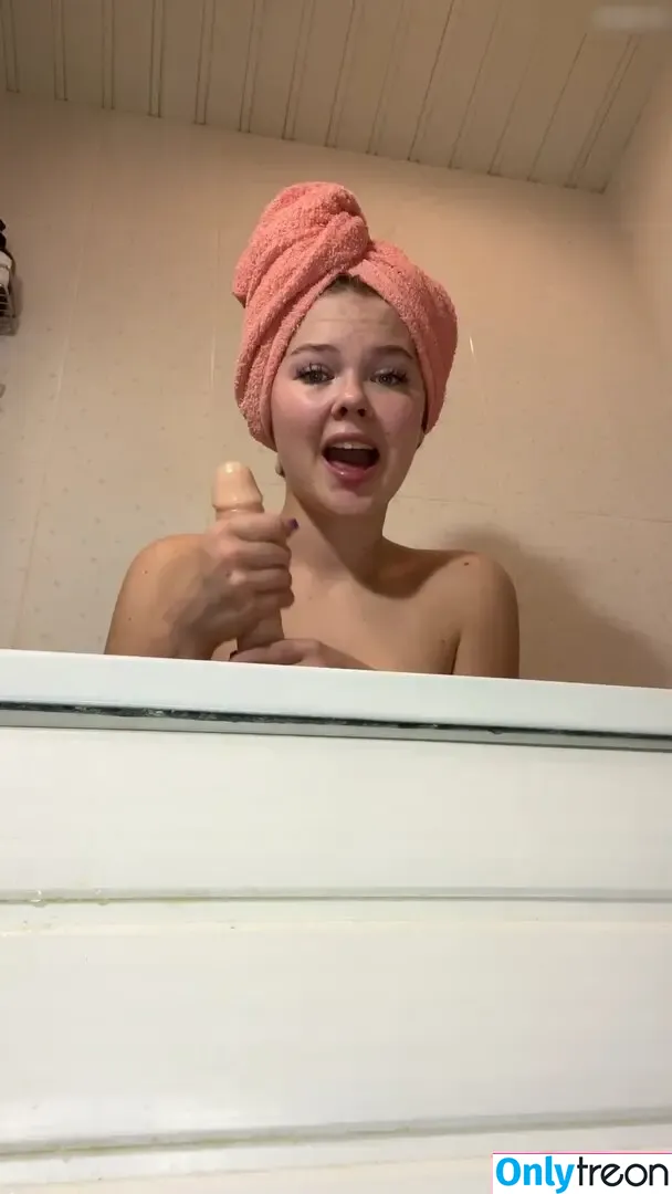 froggggy nude photo #0248 (froggytheband)