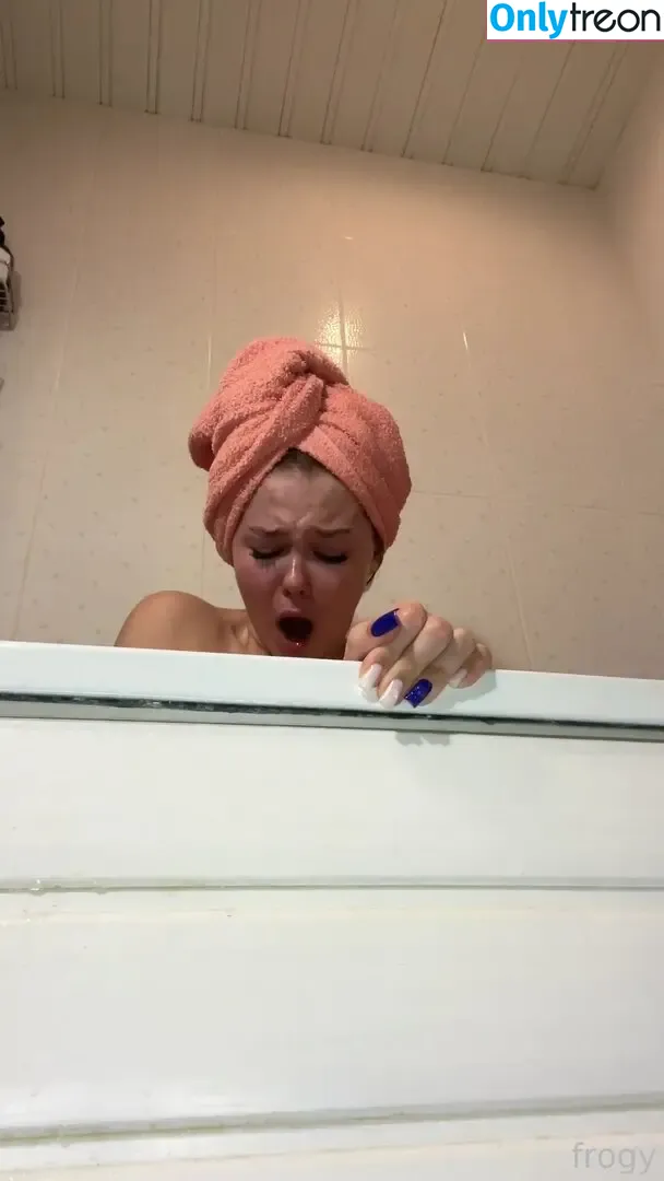 froggggy nude photo #0249 (froggytheband)