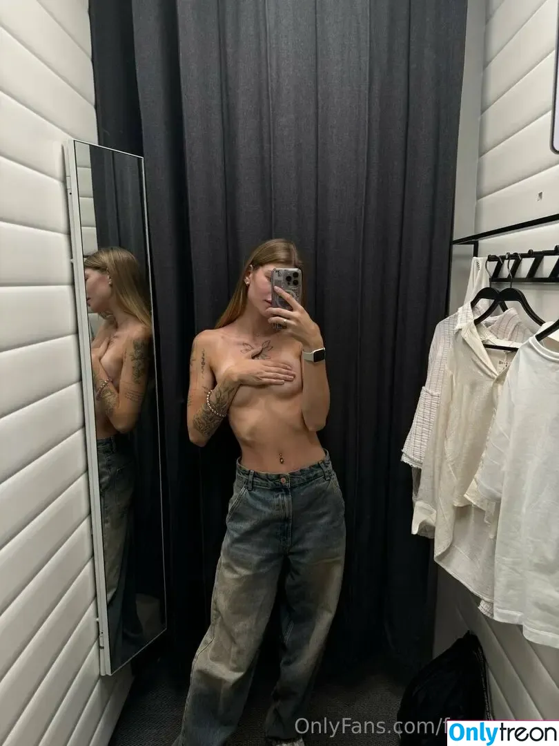 frozeen_ye nude photo #0022 (frozeb_)