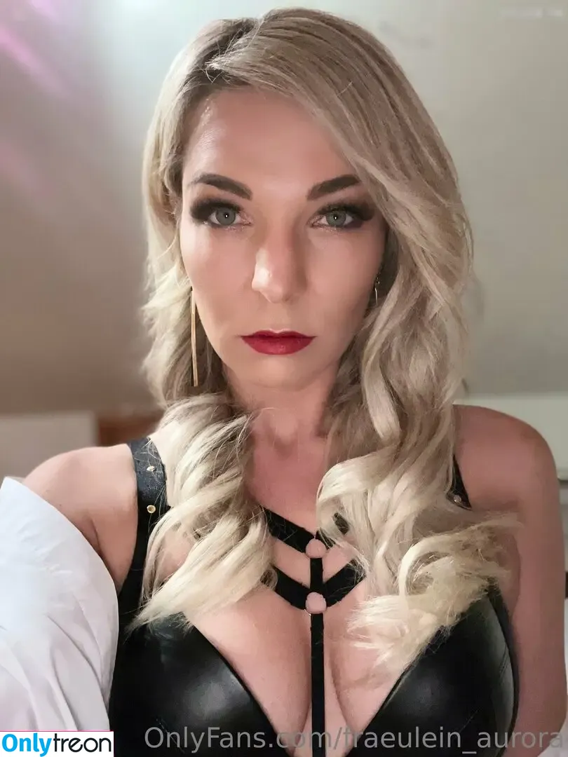 Fräulein_Aurora nude photo #0147 (fraeulein_aurora)
