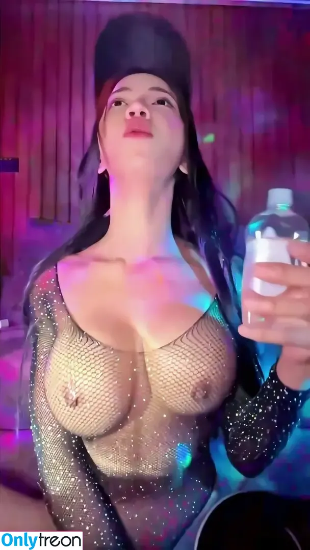 fuengggfah nude photo #0026 (fuengfahh)
