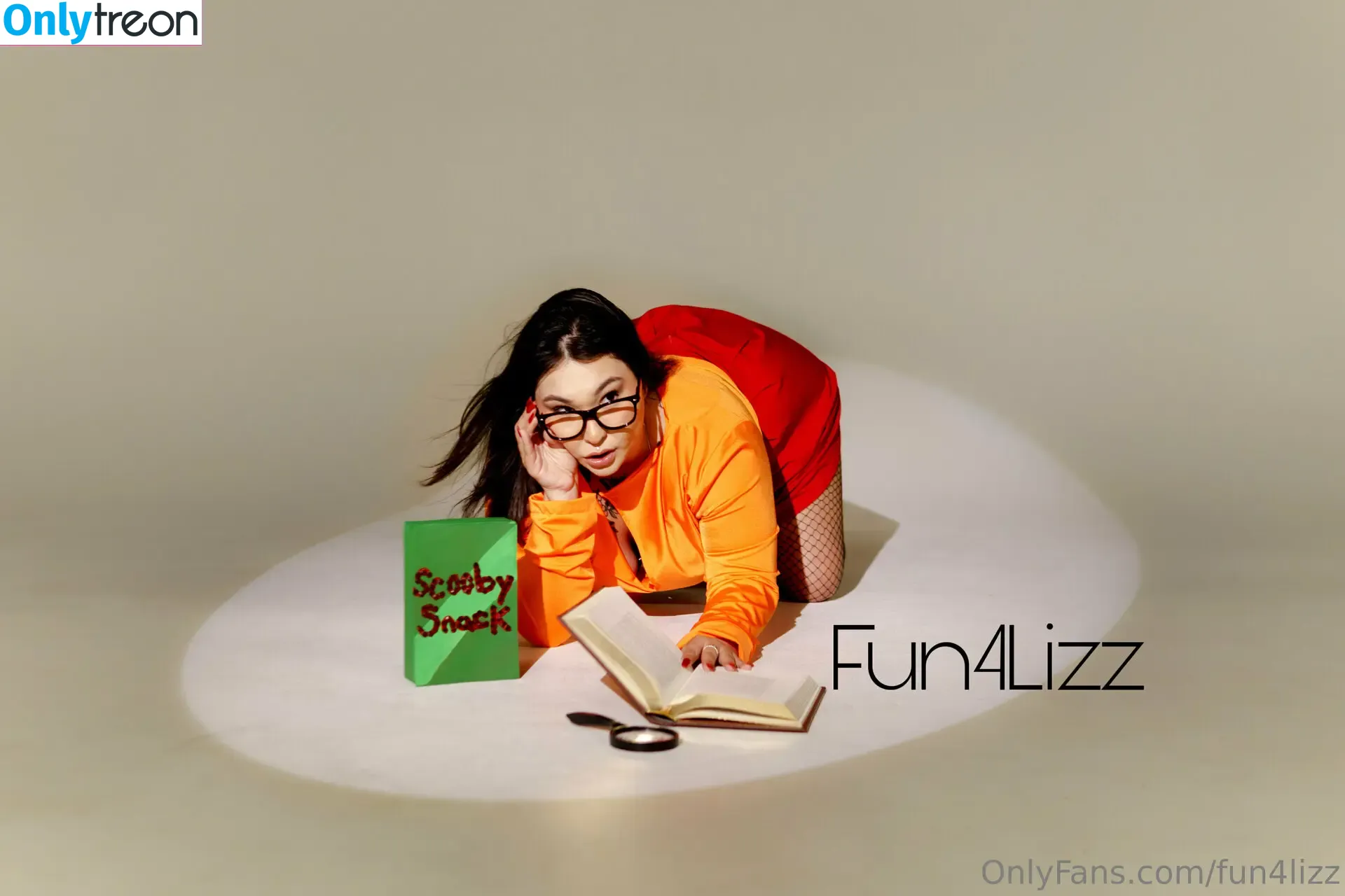 fun4lizz nude photo #0035 (fun4lizz.1)
