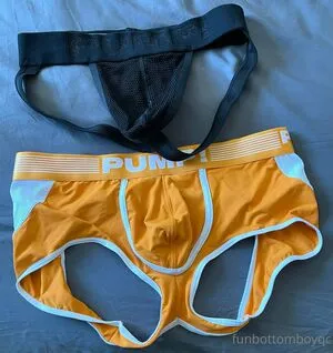 funbottomboyqc / funkybottoms nude photo #0004