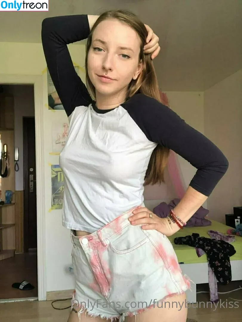 funnybunnykiss голая photo #0089 (funnybunnytoes)