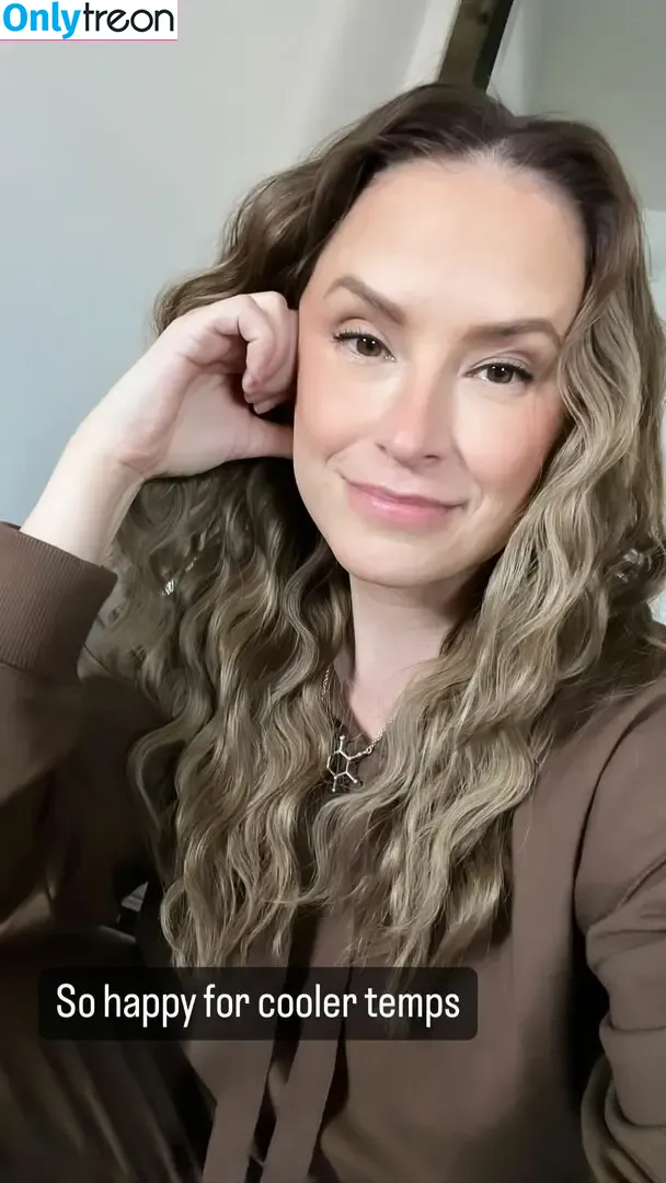 Funnylilgalreacts nude photo #0005 (Funnylilgalreacts)