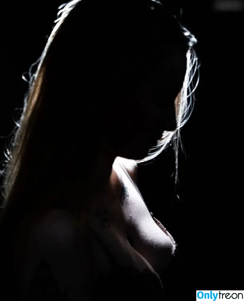 Fununu_ nude photo #0008 (fofreya)