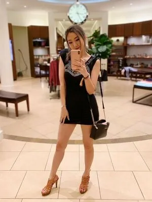 Fuslie / Leslie nude photo #0402