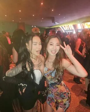 Fuslie / Leslie nude photo #0414