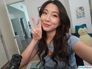 Fuslie / Leslie фото голая #0715