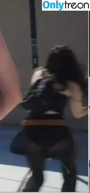 Fuslie / Leslie nude photo #0755