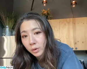 Fuslie / Leslie nude photo #0802