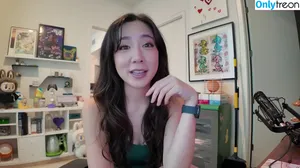 Fuslie / Leslie nude photo #0836