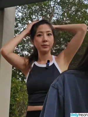 Fuslie / Leslie nude photo #0838