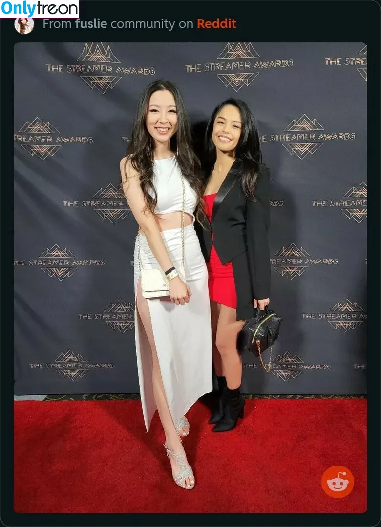 Fuslie голая photo #0401 (Leslie)