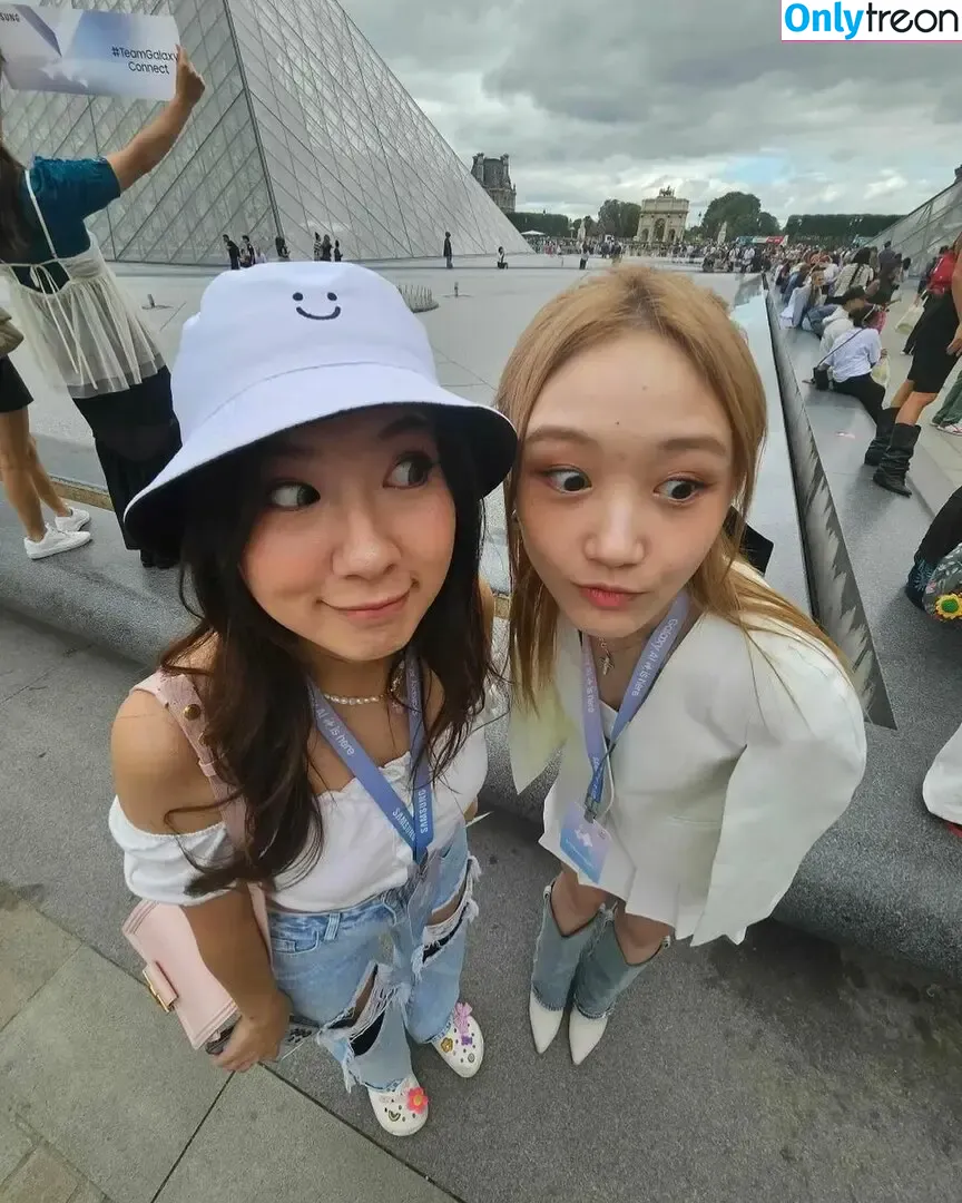 Fuslie голая photo #0669 (Leslie)