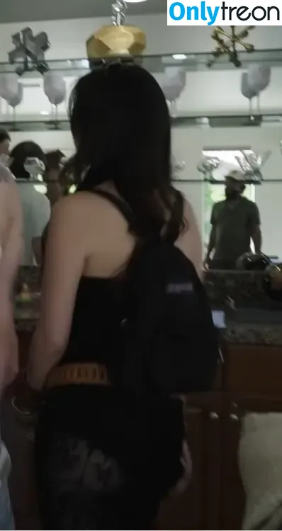 Fuslie nude photo #0749 (Leslie)