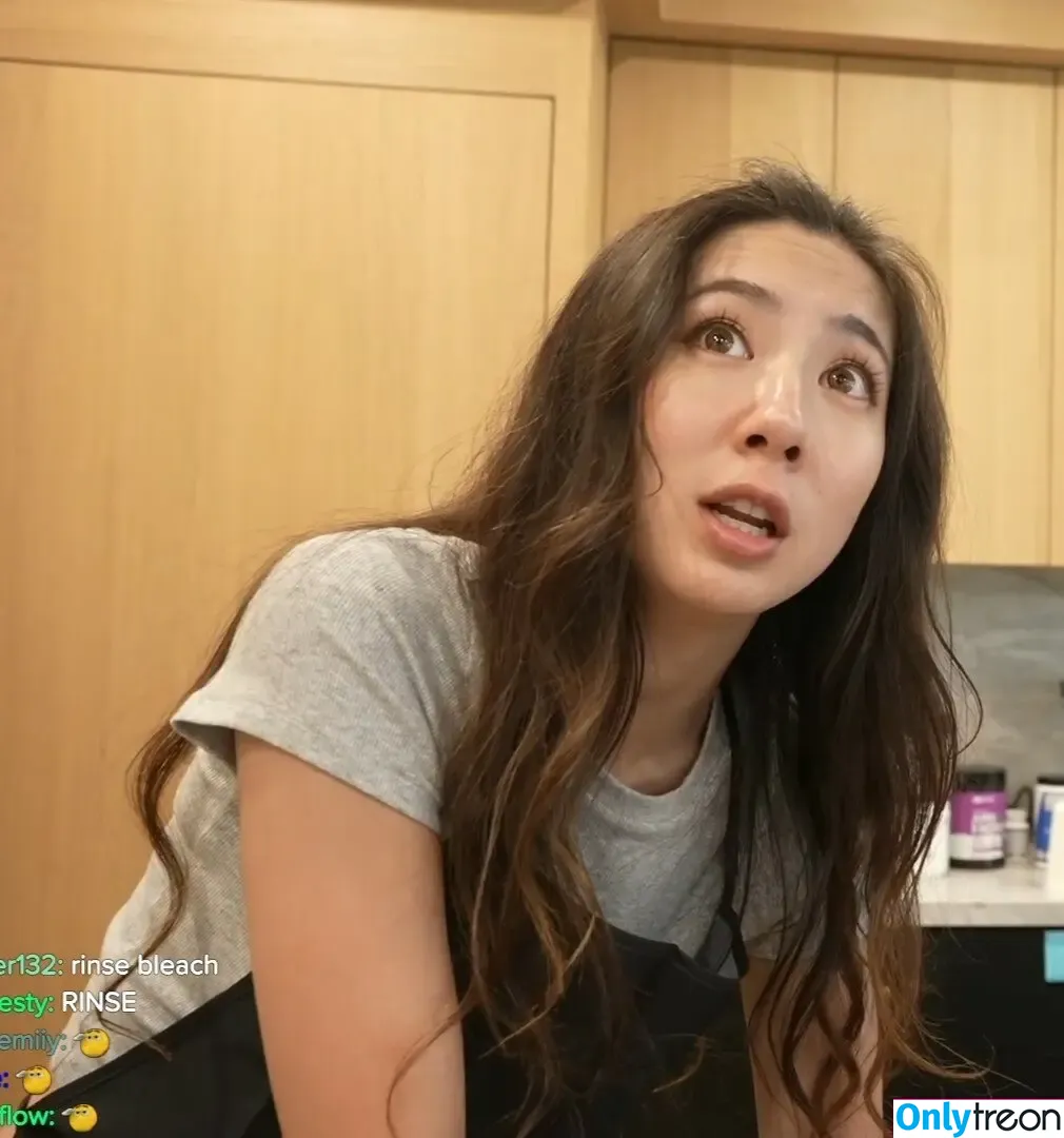 Fuslie nude photo #0790 (Leslie)