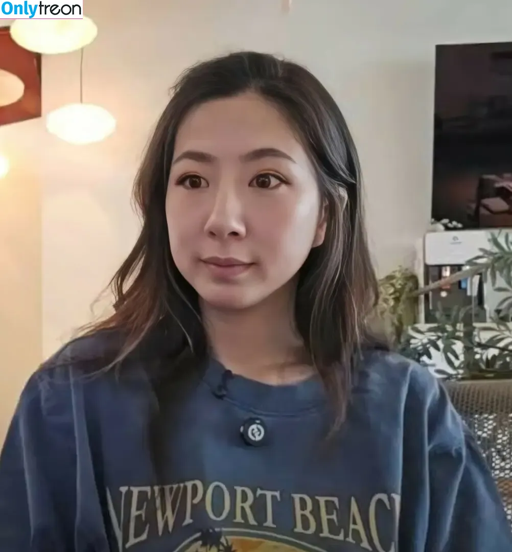 Fuslie nude photo #0798 (Leslie)