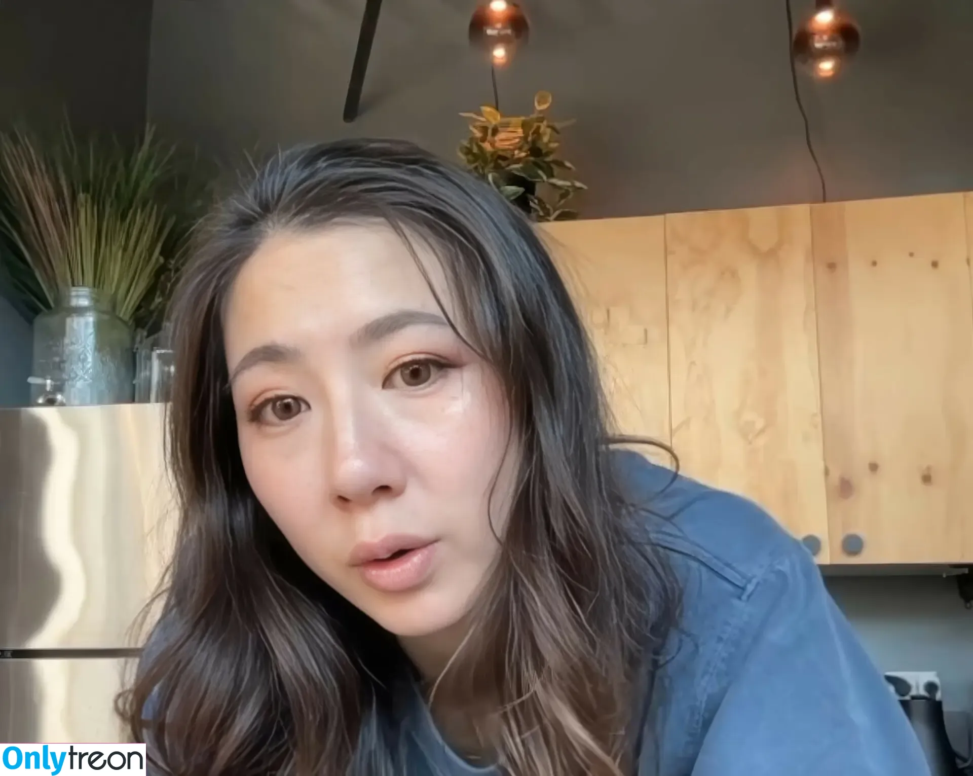 Fuslie nude photo #0802 (Leslie)