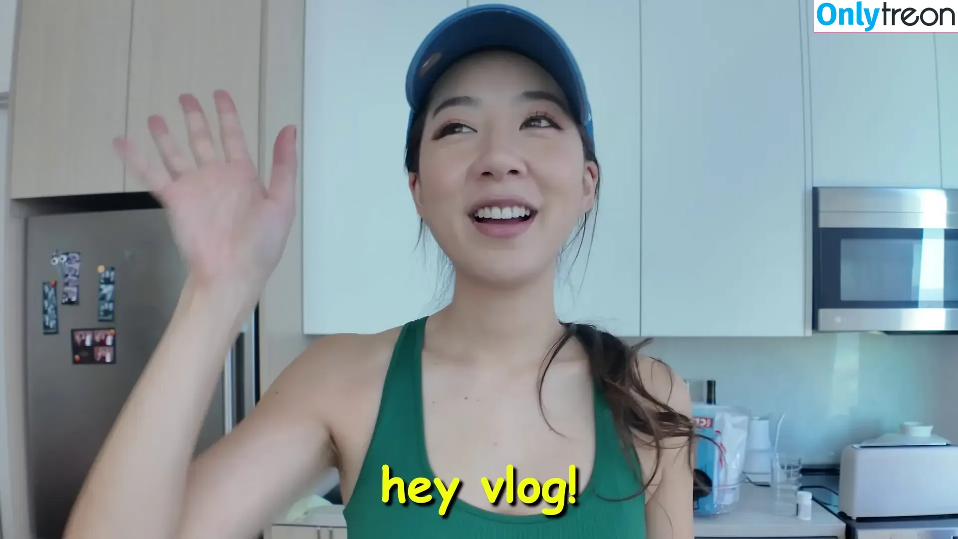 Fuslie nude photo #0818 (Leslie)