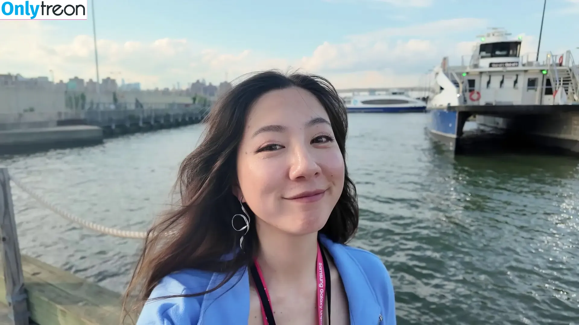 Fuslie nude photo #0833 (Leslie)