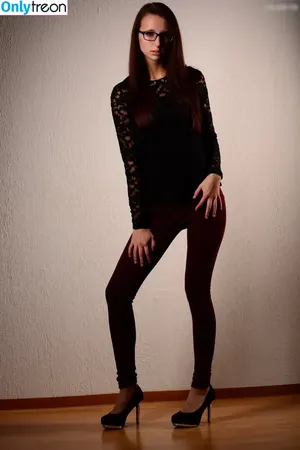 Fuxy / itssarahhoskins nude photo #0011