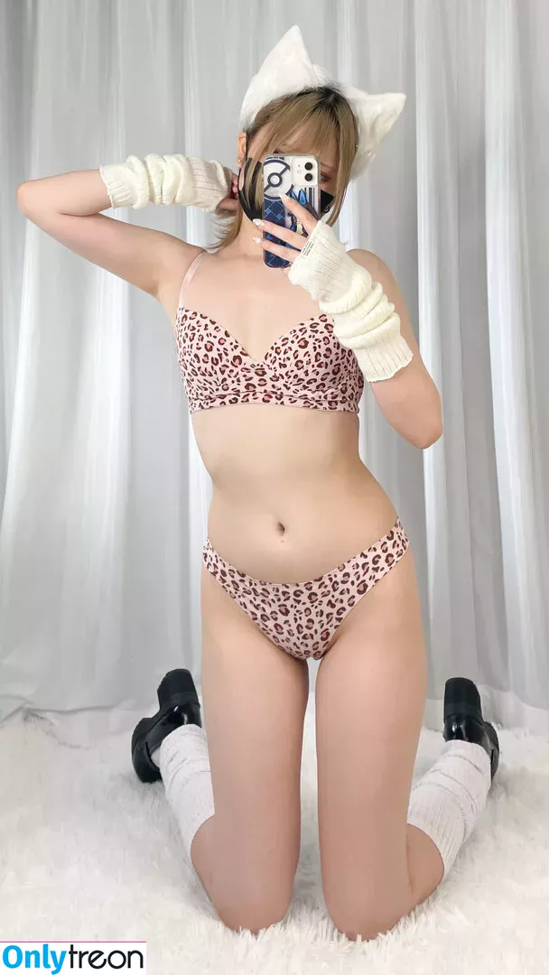 Fuyujiri Bonu nude photo #0204 (bour.bon_)
