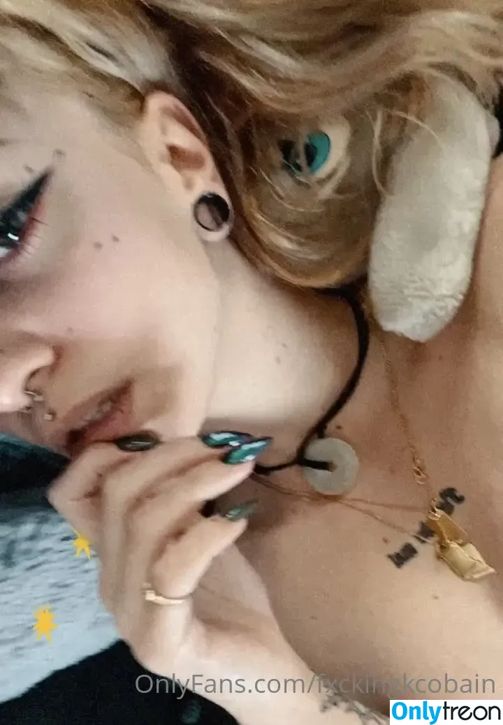 Fxckingkcobain nude photo #0051 (Fxckingkcobain)