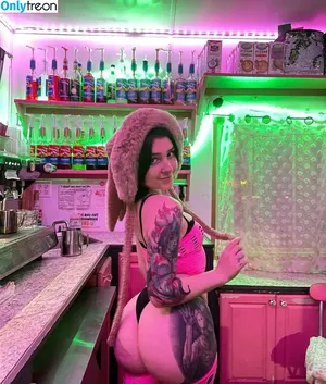 G0rekittyz0e / barista.zoe / licked_lemons / naughtykittyviolet / succubuzslut nude photo #0008