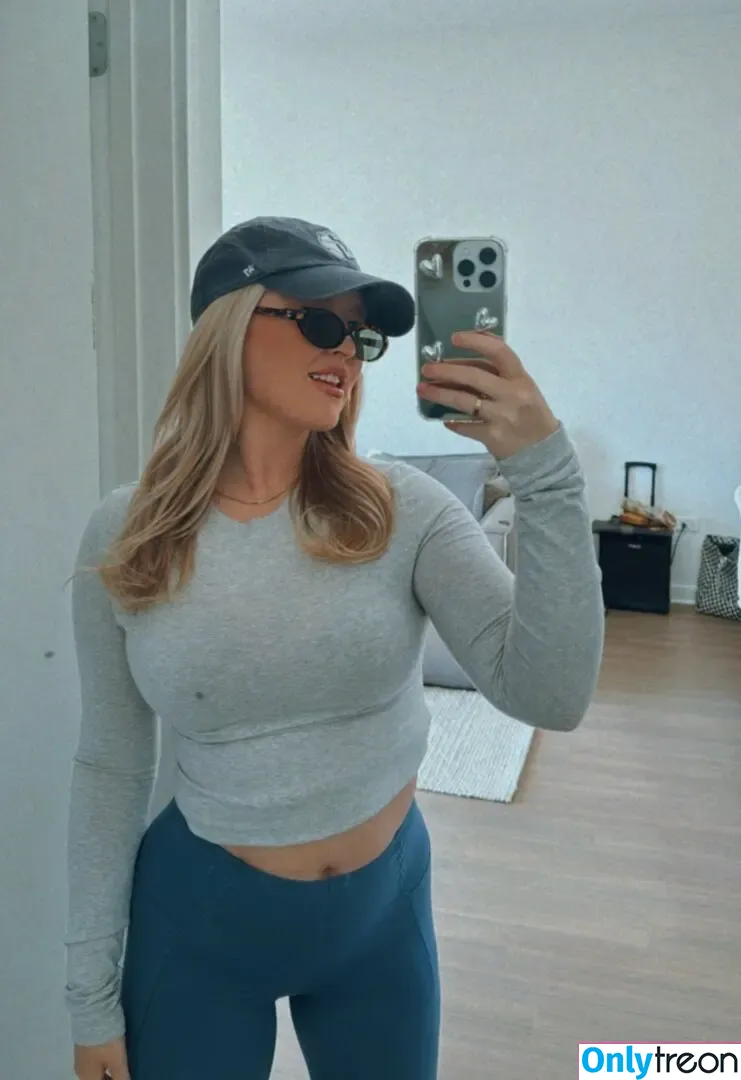 Gabb Goudy голая photo #0021 (gabbgoudy / gabbygoessling)