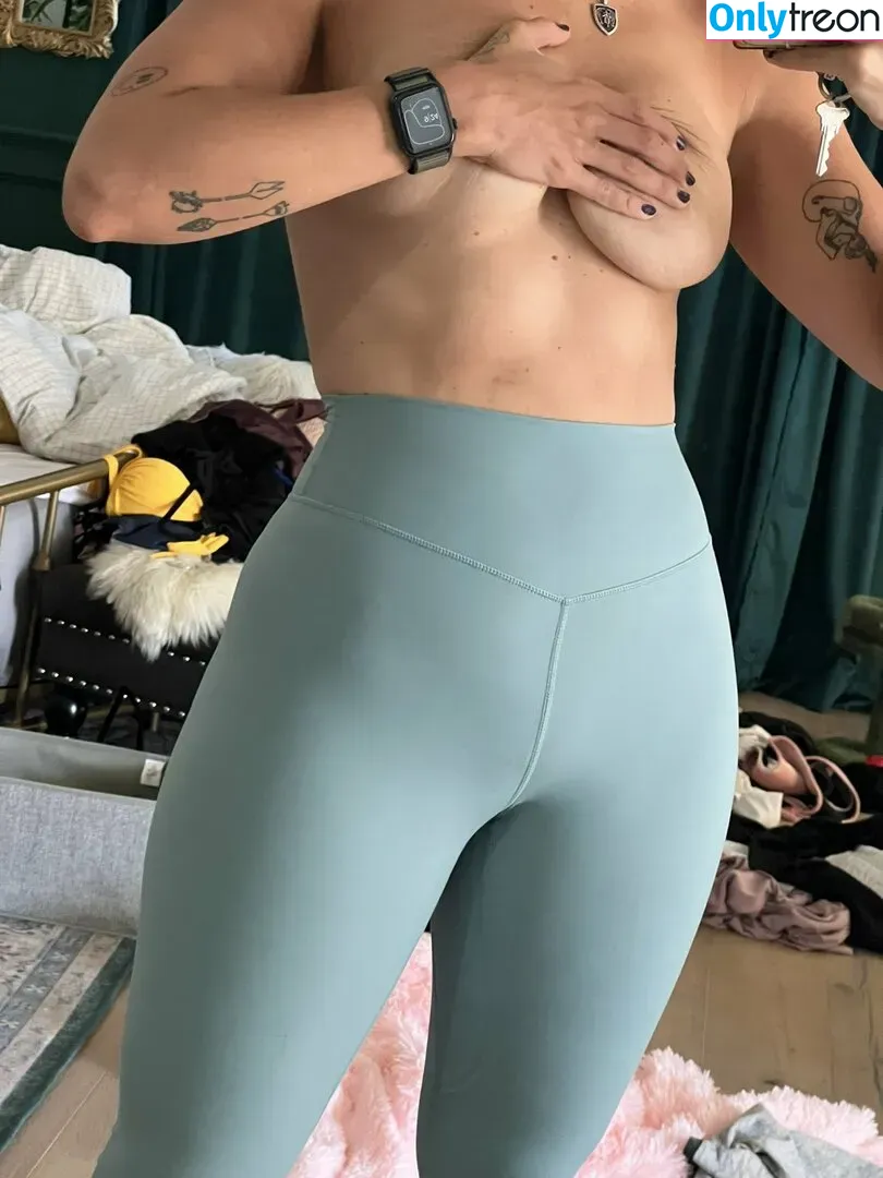 Gabbie Hanna nude photo #0180 (gabbiehanna / theinfamousbabz)