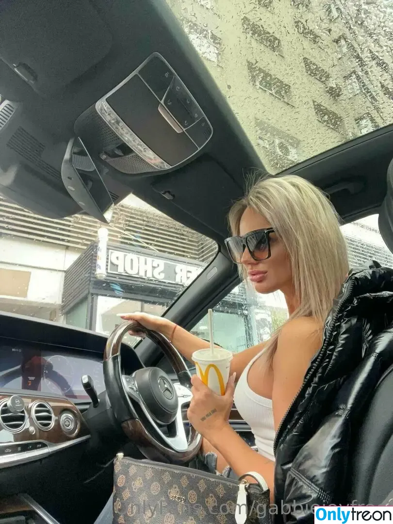 gabbiejoyfree голая photo #0002 (gabbiejoyyy)