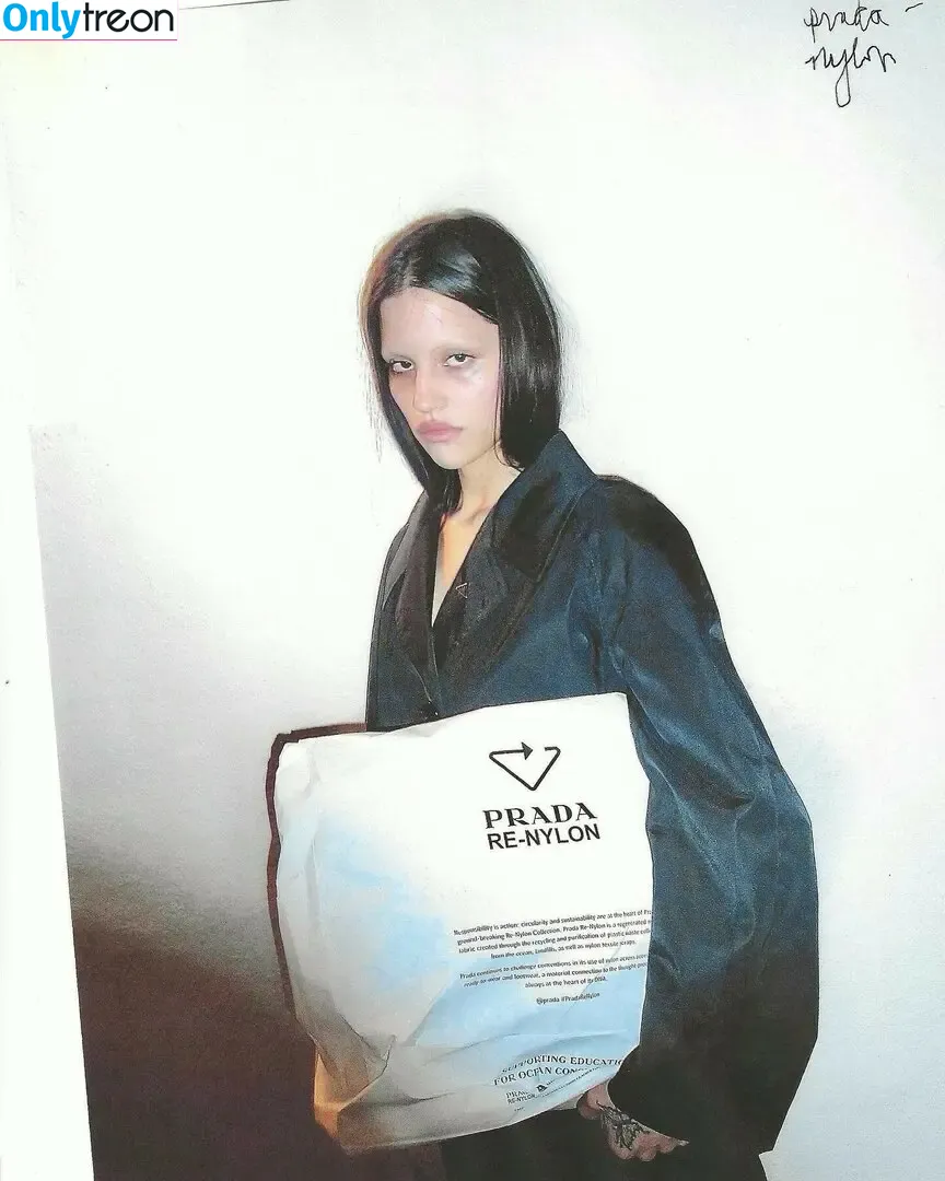 gabbriette голая photo #0001 (gabbriettebb)