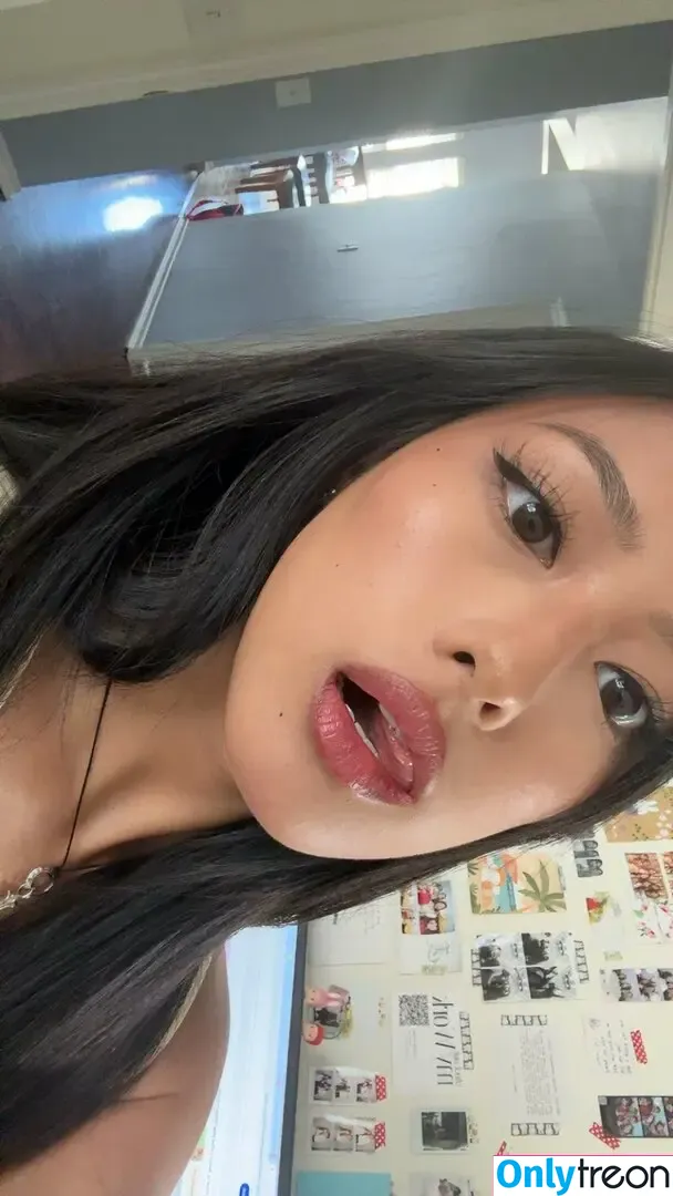 Gabby.hua nude photo #0944 (Gabby Hua)