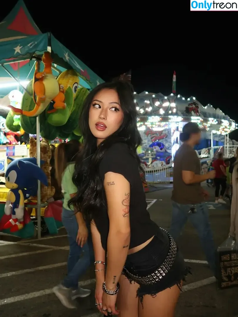 Gabby.hua nude photo #0957 (Gabby Hua)
