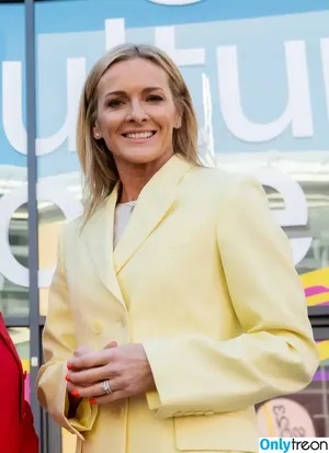 Gabby Logan / gabbylogan nude photo #0064