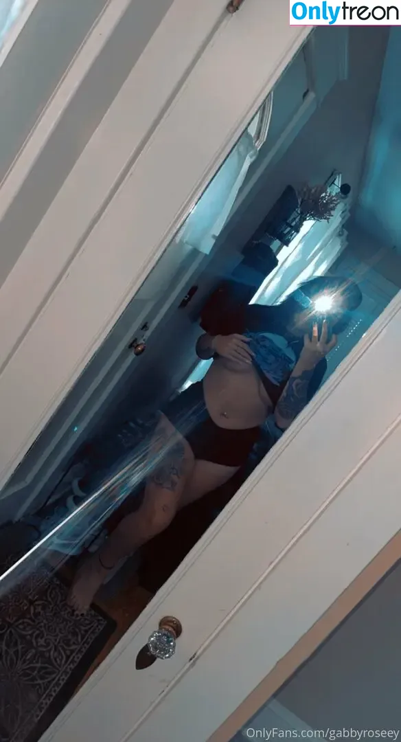 Gabbyroseey nude photo #0001 (1falleneclipse / Gabbyroseeey)