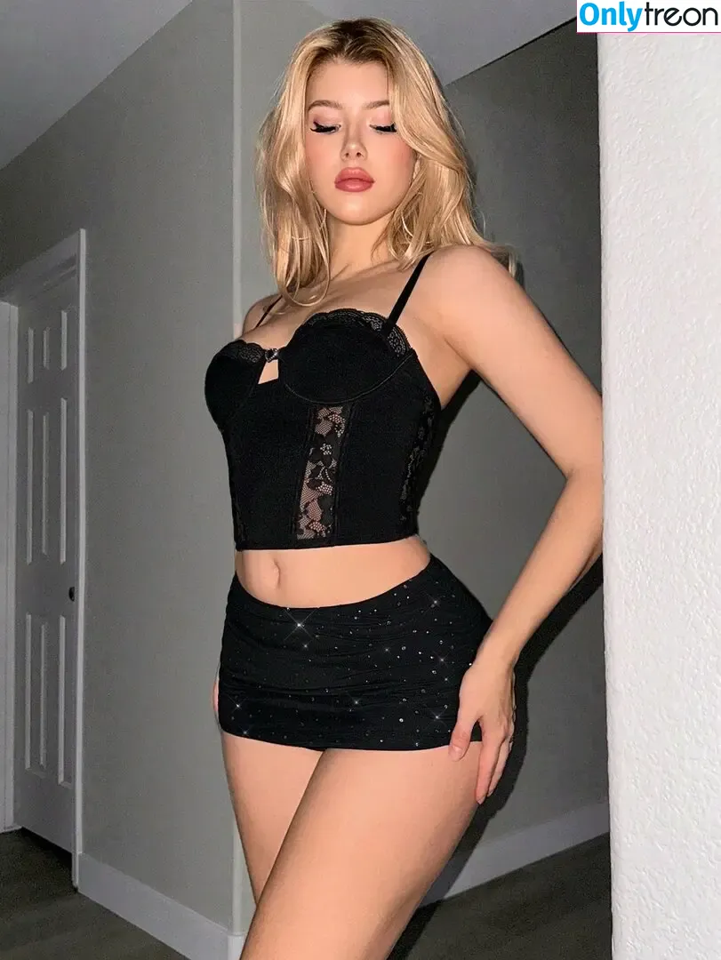 Gabi Champ nude photo #3642 (Gabi Ciamp / gabiciamp)