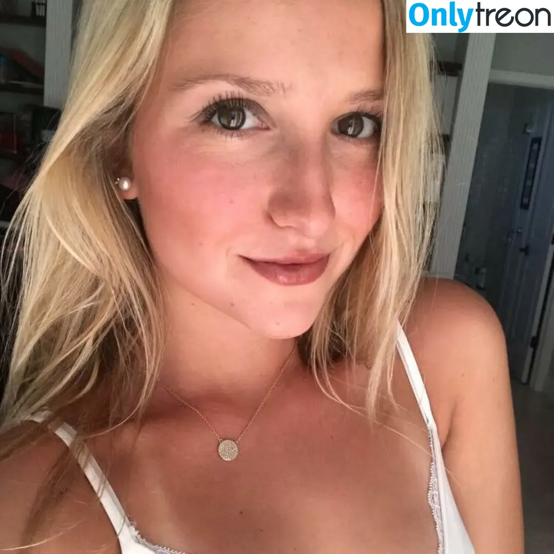 Gabi Fine nude photo #0008 (gabsfine / gabyink / gibbyfine)