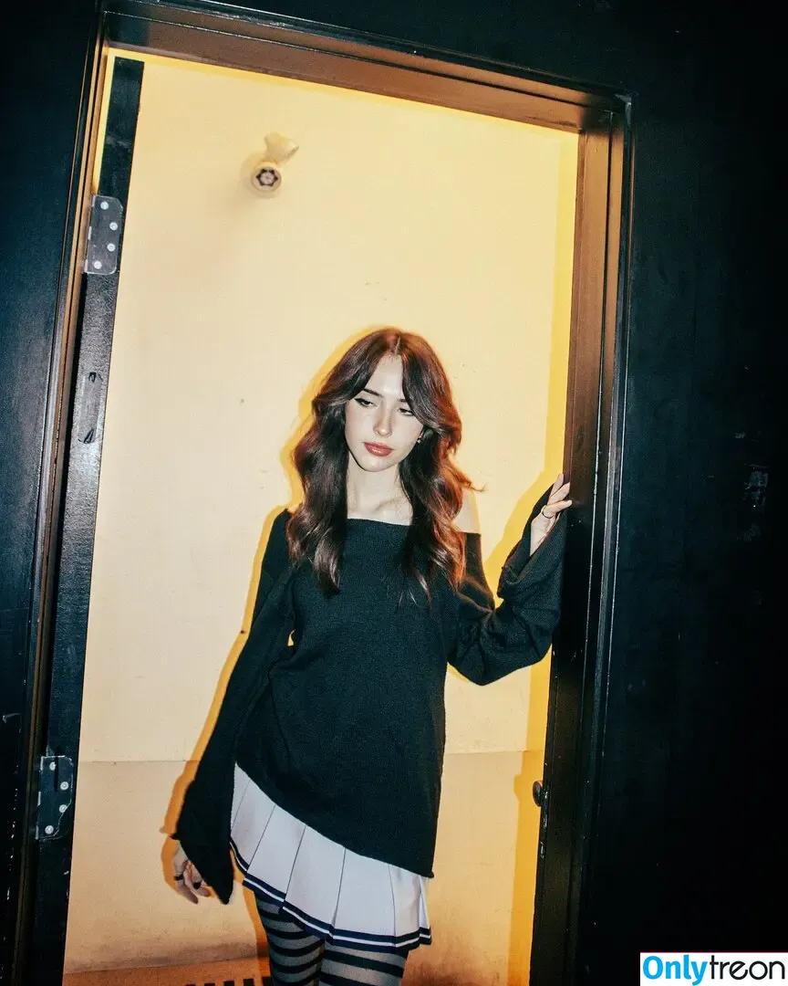 Gabriela Bee голая photo #0249 (Gabi Bee / gabrielabee)