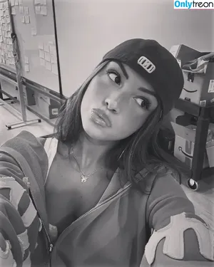 Gabriela Moura / gabimfmoura nude photo #1030