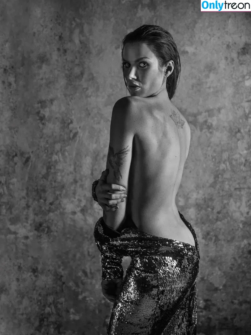 Gabriela Soukalová голая photo #0017 (Gabriela Soukalová)