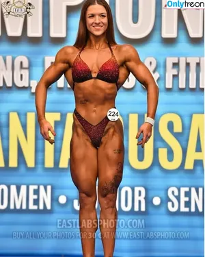 Gabriela / Japanesee / gabiflex / gabrielahejna_ifbbpro nude photo #0218