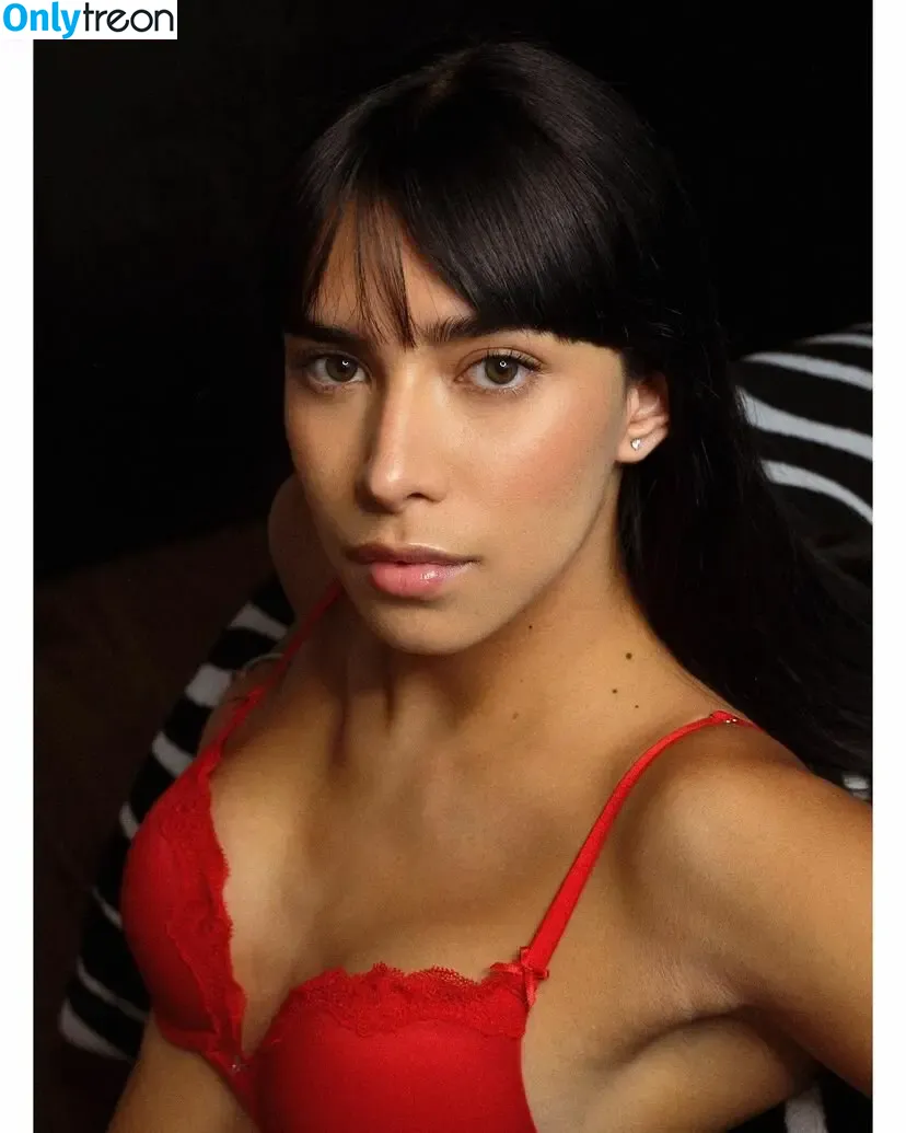 Gabrielle M nude photo #0051 (gabriellefmaya)