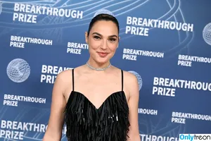 gal_gadot / inked_hriss фото голая #3028